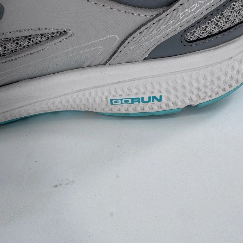 Skechers GOrun Consistent Womens Size 10‎ Gray Running Shoes Sneakers